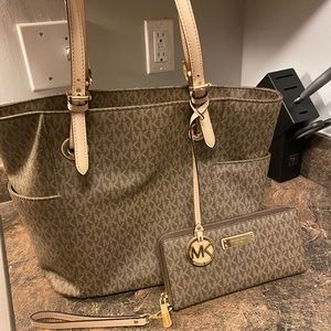 Michael Kors Purse